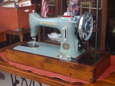 MITSUBISHI 三菱電機製 家庭用ミシン