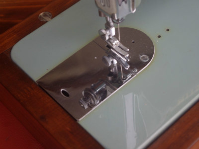 MITSUBISHI 三菱電機製 家庭用ミシン