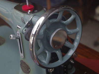 MITSUBISHI 三菱電機製 家庭用ミシン