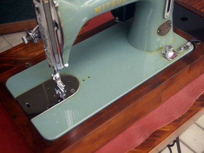 MITSUBISHI 三菱電機製 家庭用ミシン