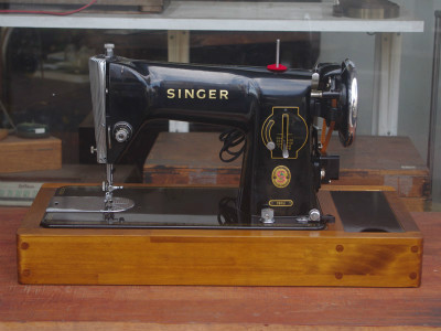 SINGER 191U 家庭用ミシン ライト付き