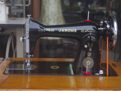Janome ジャノメ製 家庭用足踏みミシン