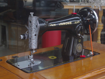 Janome ジャノメ製 家庭用足踏みミシン