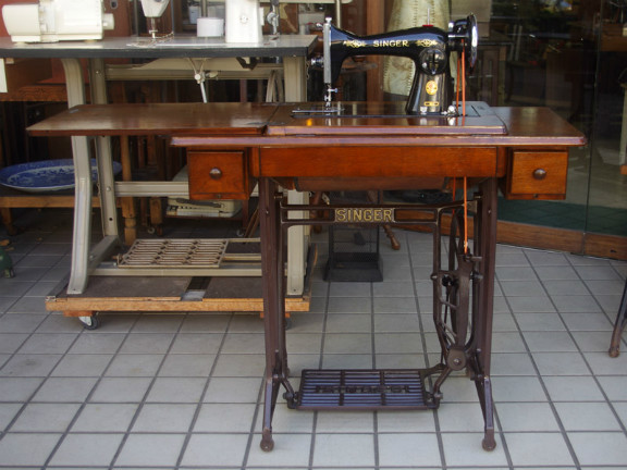 SINGER 15U シンガー製 家庭用足踏みミシン SINGER 15U シンガー製 家庭用足踏みミシン