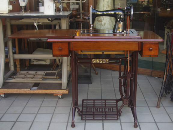 SINGER 15U シンガー製 家庭用足踏みミシン SINGER 15U シンガー製 家庭用足踏みミシン