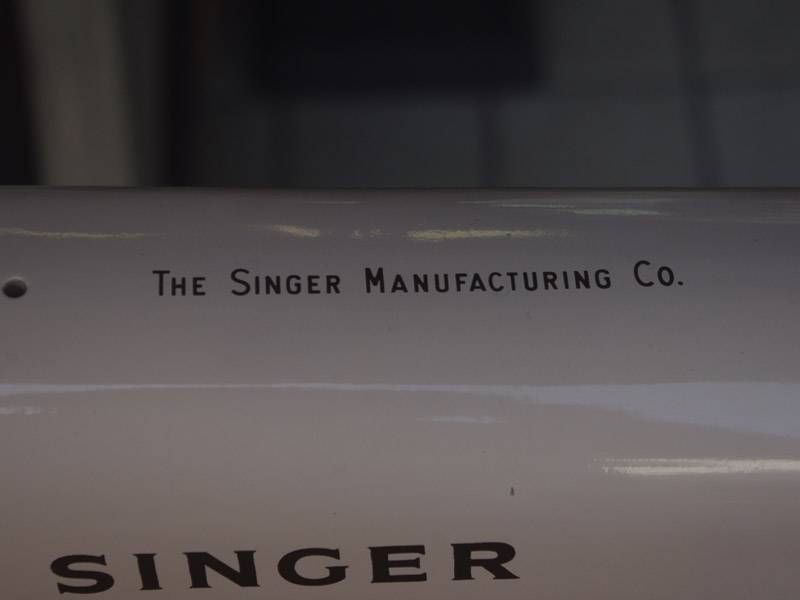 No.735 SINGER 227U シンガー製 家庭用足踏みミシン：アンティーク