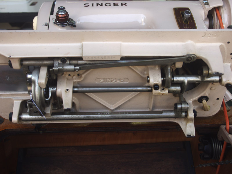 No.735 SINGER 227U シンガー製 家庭用足踏みミシン：アンティーク