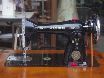 Janome ジャノメ製 家庭用足踏みミシン