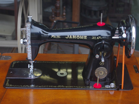Janome ジャノメ製 家庭用足踏みミシン