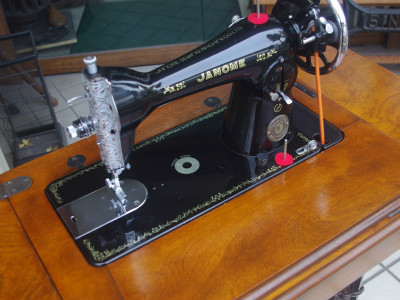 Janome ジャノメ製 家庭用足踏みミシン