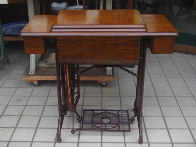 Janome ジャノメ製 家庭用足踏みミシン