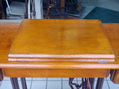 BROTHER ブラザー製 家庭用足踏みミシン