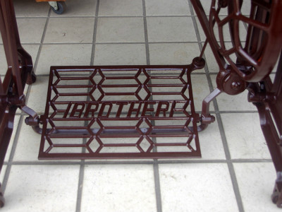 BROTHER ブラザー製 家庭用足踏みミシン