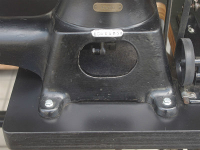 SINGER 45K25 シンガー製 工業用極厚物縫いミシン