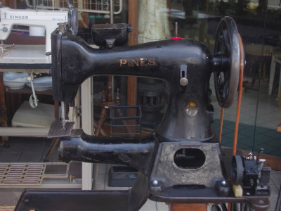 PINES パイン製 工業用極厚物縫い 足踏みミシン