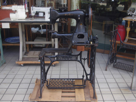 PINES パイン製 工業用極厚物縫い 足踏みミシン