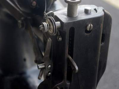 PINES パイン製 工業用極厚物縫い 足踏みミシン