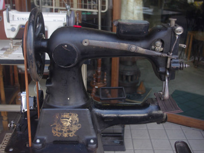 PINES パイン製 工業用極厚物縫い 足踏みミシン