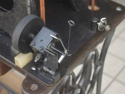 PINES パイン製 工業用極厚物縫い 足踏みミシン