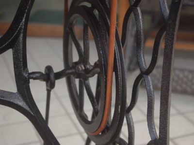 PINES パイン製 工業用極厚物縫い 足踏みミシン