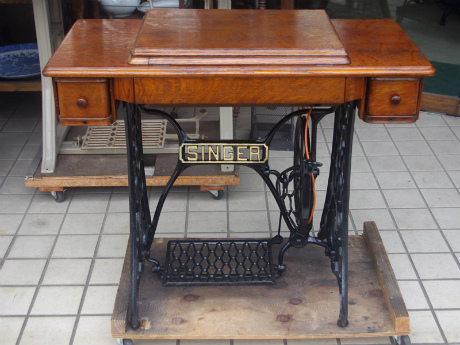 SINGER 15K シンガー製 薔薇ブーケ柄 鋳物網脚の足踏みミシン