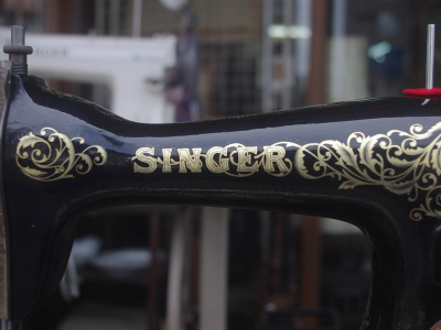 SINGER 15K シンガー製 薔薇ブーケ柄 2段引き出しの足踏みミシン