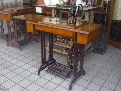 HAPPY ハッピー製 家庭用足踏みミシン