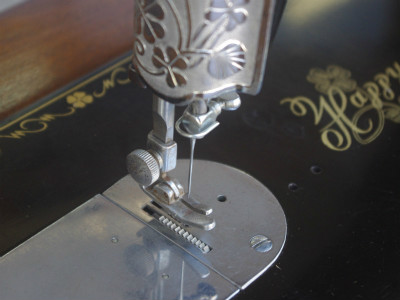 HAPPY ハッピー製 家庭用足踏みミシン