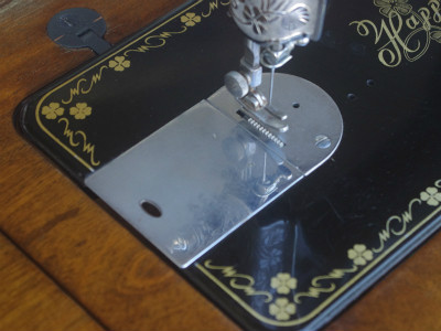 HAPPY ハッピー製 家庭用足踏みミシン