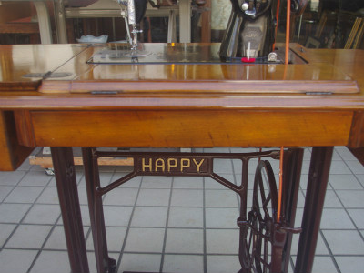 HAPPY ハッピー製 家庭用足踏みミシン