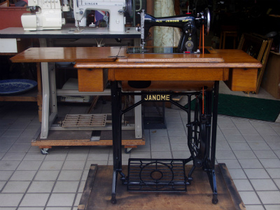 Janome ジャノメ製 家庭用足踏みミシン
