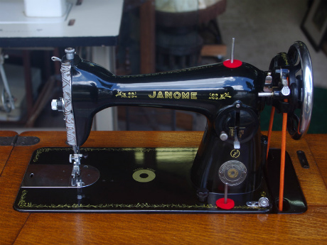 Janome ジャノメ製 家庭用足踏みミシン