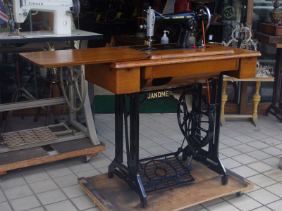Janome ジャノメ製 家庭用足踏みミシン