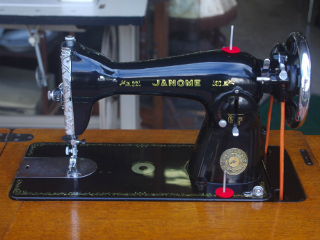 Janome ジャノメ製 家庭用足踏みミシン