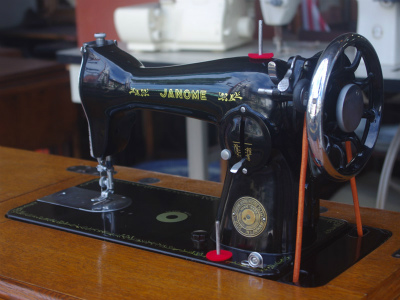 Janome ジャノメ製 家庭用足踏みミシン