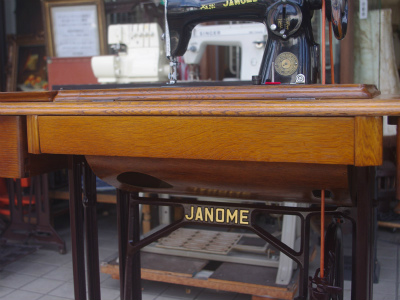 Janome ジャノメ製 家庭用足踏みミシン