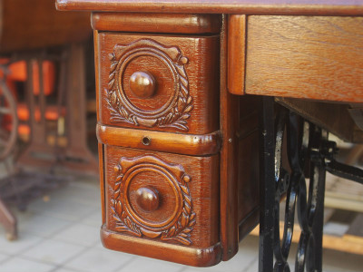 SINGER 15K シンガー製 2段引き出しの足踏みミシン