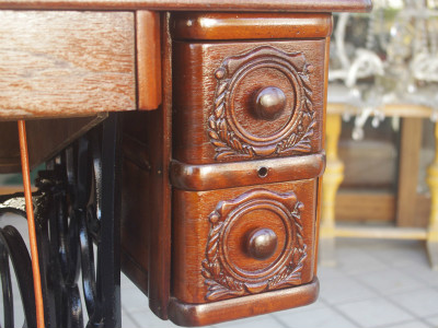 SINGER 15K シンガー製 2段引き出しの足踏みミシン