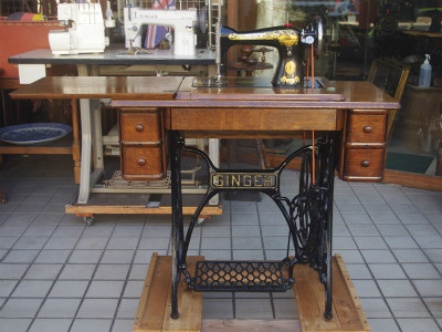 SINGER 15K シンガー製 オーク仕様 2段引き出しの足踏みミシン