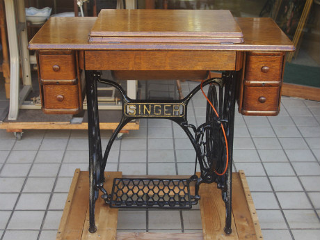 SINGER 15K シンガー製 オーク仕様 2段引き出しの足踏みミシン