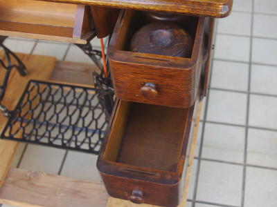 SINGER 15K シンガー製 オーク仕様 2段引き出しの足踏みミシン