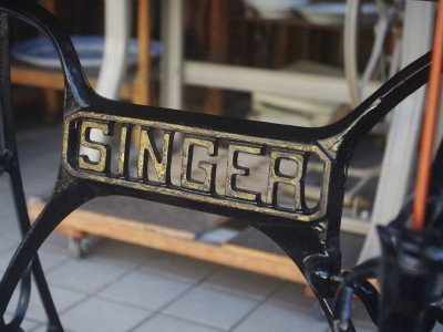 SINGER 15K シンガー製 オーク仕様 2段引き出しの足踏みミシン