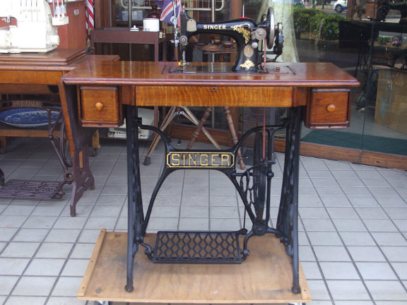 幻級！？ SINGER 128K シンガー製 足踏み・手回し兼用ミシン 超希少個体