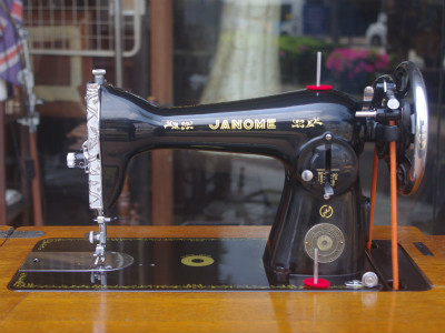 Janome ジャノメ製 家庭用足踏みミシン
