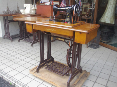 Janome ジャノメ製 家庭用足踏みミシン