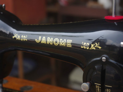 Janome ジャノメ製 家庭用足踏みミシン