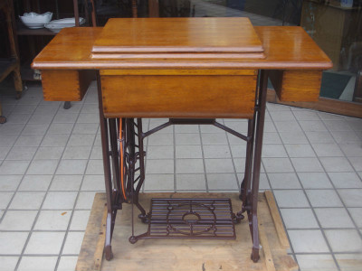 Janome ジャノメ製 家庭用足踏みミシン