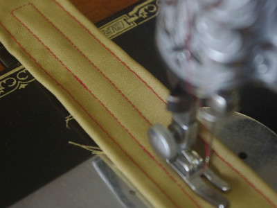 BROTHER ブラザー製 ライト付 家庭用足踏みミシン