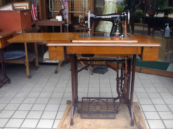 静音！Janome ジャノメ製 家庭用足踏みミシン