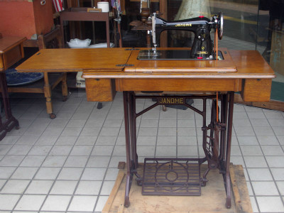 静音！Janome ジャノメ製 家庭用足踏みミシン
